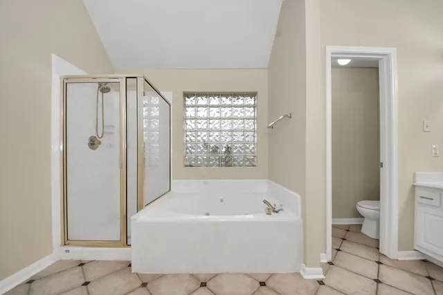 $2,600 | 10214 White Oak Trail Lane, Houston, TX 77064