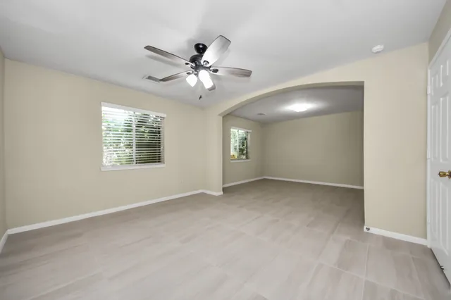 $2,600 | 10214 White Oak Trail Lane, Houston, TX 77064