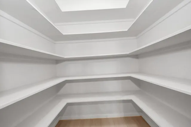 $2,600 | 10214 White Oak Trail Lane, Houston, TX 77064