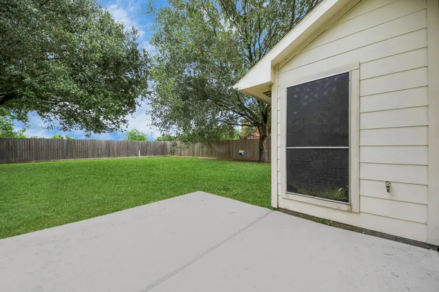 $2,600 | 10214 White Oak Trail Lane, Houston, TX 77064