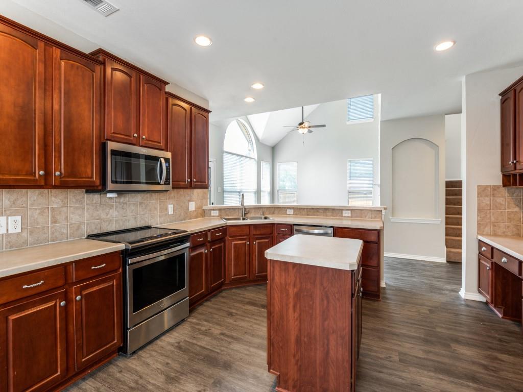 2313 Campfire Lane Frisco, TX 75033 - Photo 10 of 25