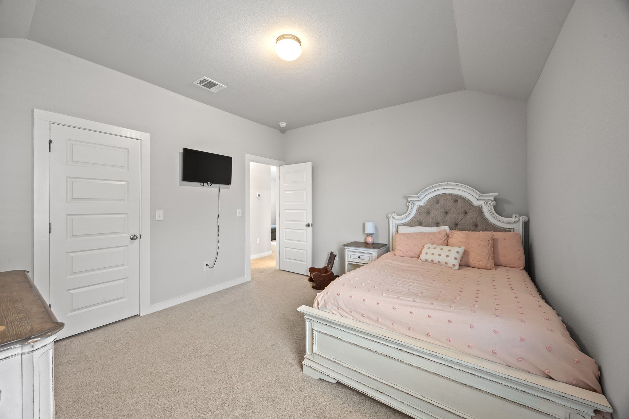 161 Appleberry Lane Elgin, TX 78621 - Photo 30 of 40 a bedroom with a bed and a closet
