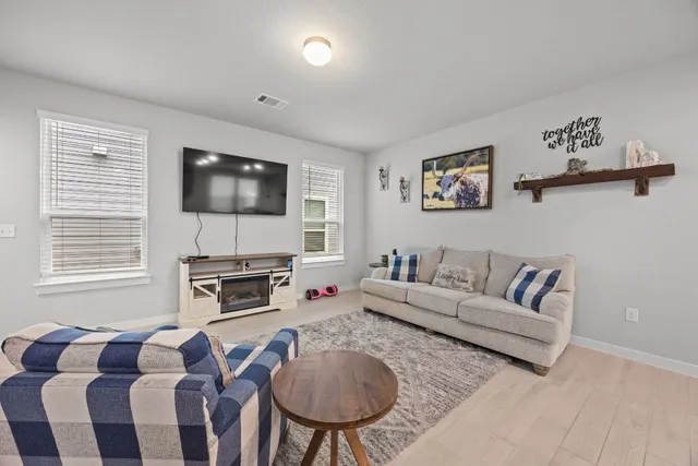 $329,000 | 161 Appleberry Lane, Elgin, TX 78621