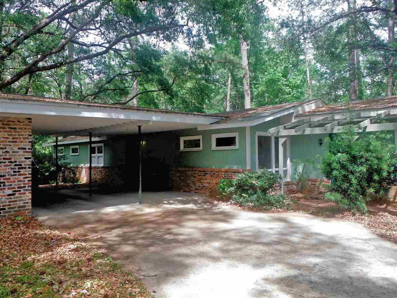3247 Robinhood Road Tallahassee, FL 32312 - Photo 8 of 8 Gallery Image 8