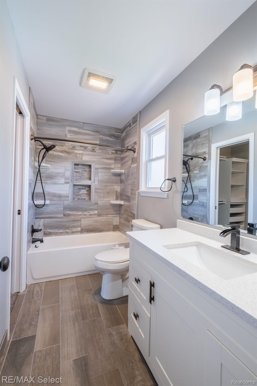 5502 Copley Square Road Grand Blanc, MI 48439 - Photo 14 of 37 Gallery Image 14