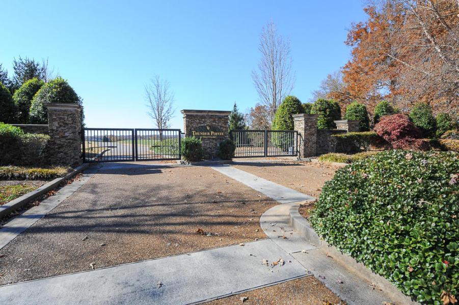 190 Thunder Road Vonore, TN 37885 - Photo 13 of 13 entrance