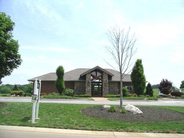 190 Thunder Road Vonore, TN 37885 - Photo 6 of 13 clubhousefront