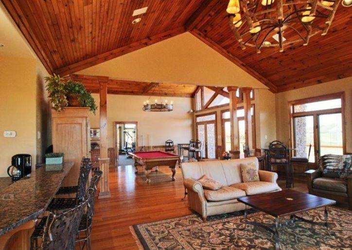 190 Thunder Road Vonore, TN 37885 - Photo 10 of 13 Clubhouse inside