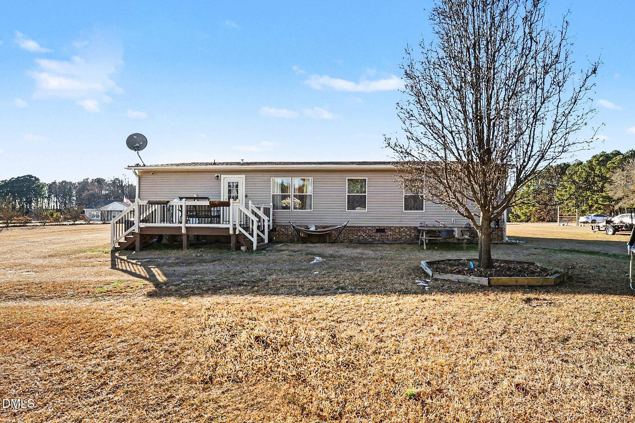 375 Camelia Road Benson, NC 27504 - Photo 22 of 32 038_file_9493