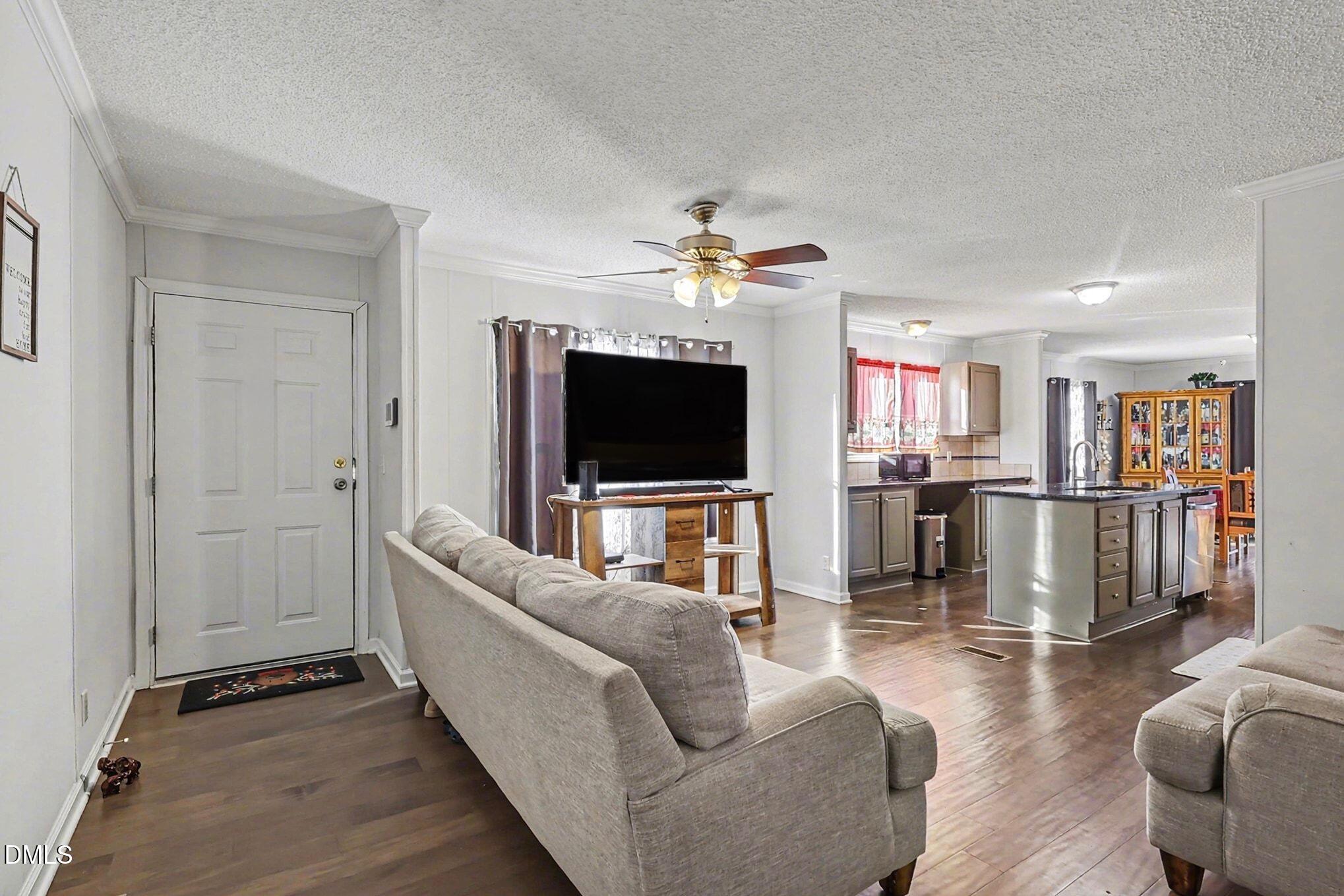 375 Camelia Road Benson, NC 27504 - Photo 4 of 32 file_7252