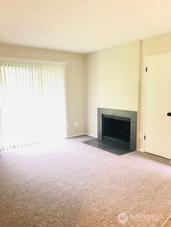 $1,600 | 12722 51st Avenue Northeast, Unit 5, Marysville, WA 98271