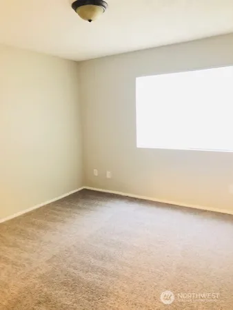 $1,600 | 12722 51st Avenue Northeast, Unit 5, Marysville, WA 98271