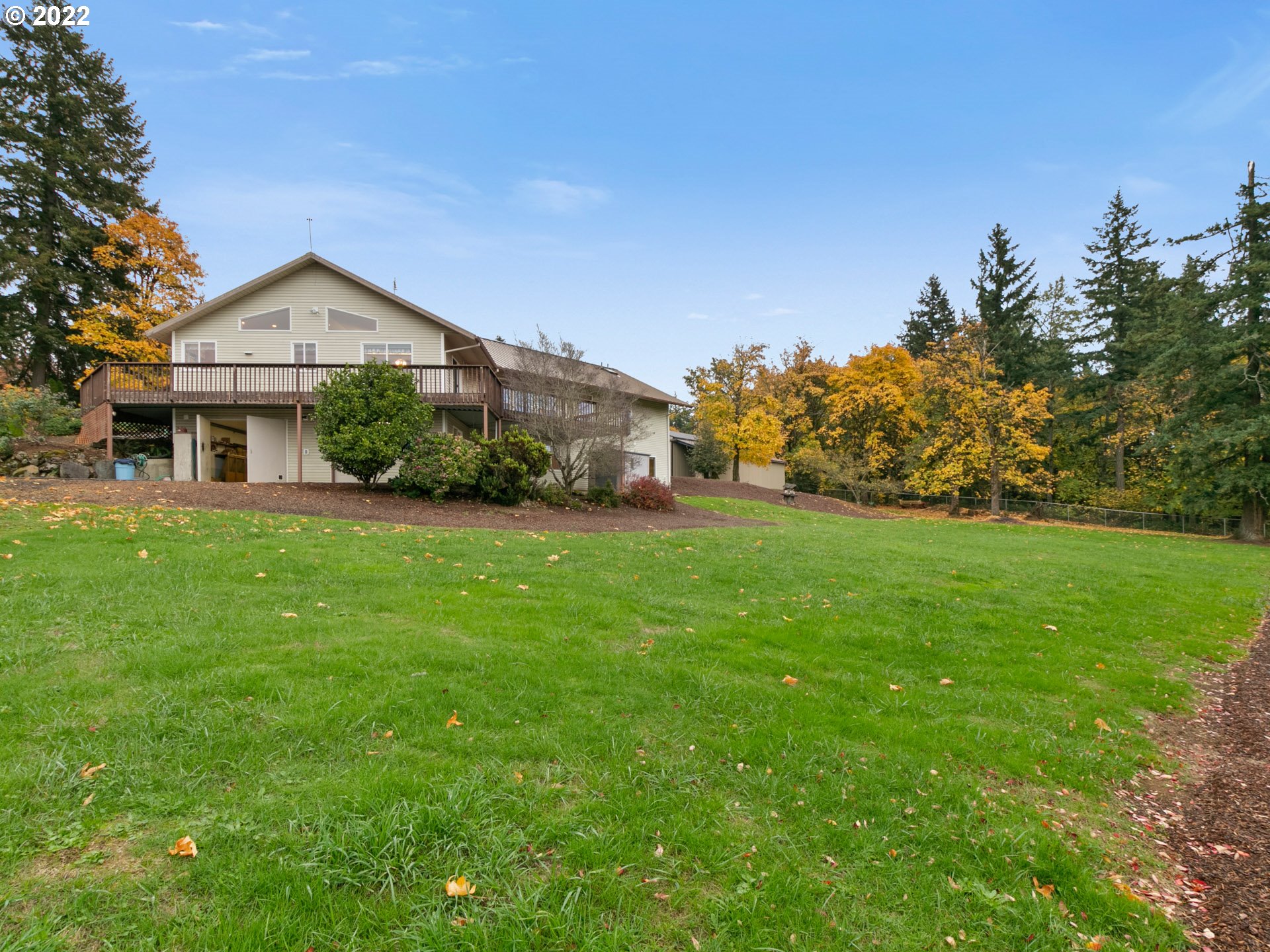 18708 Southeast Tillstrom Road Damascus, OR 97089 - Photo 24 of 35