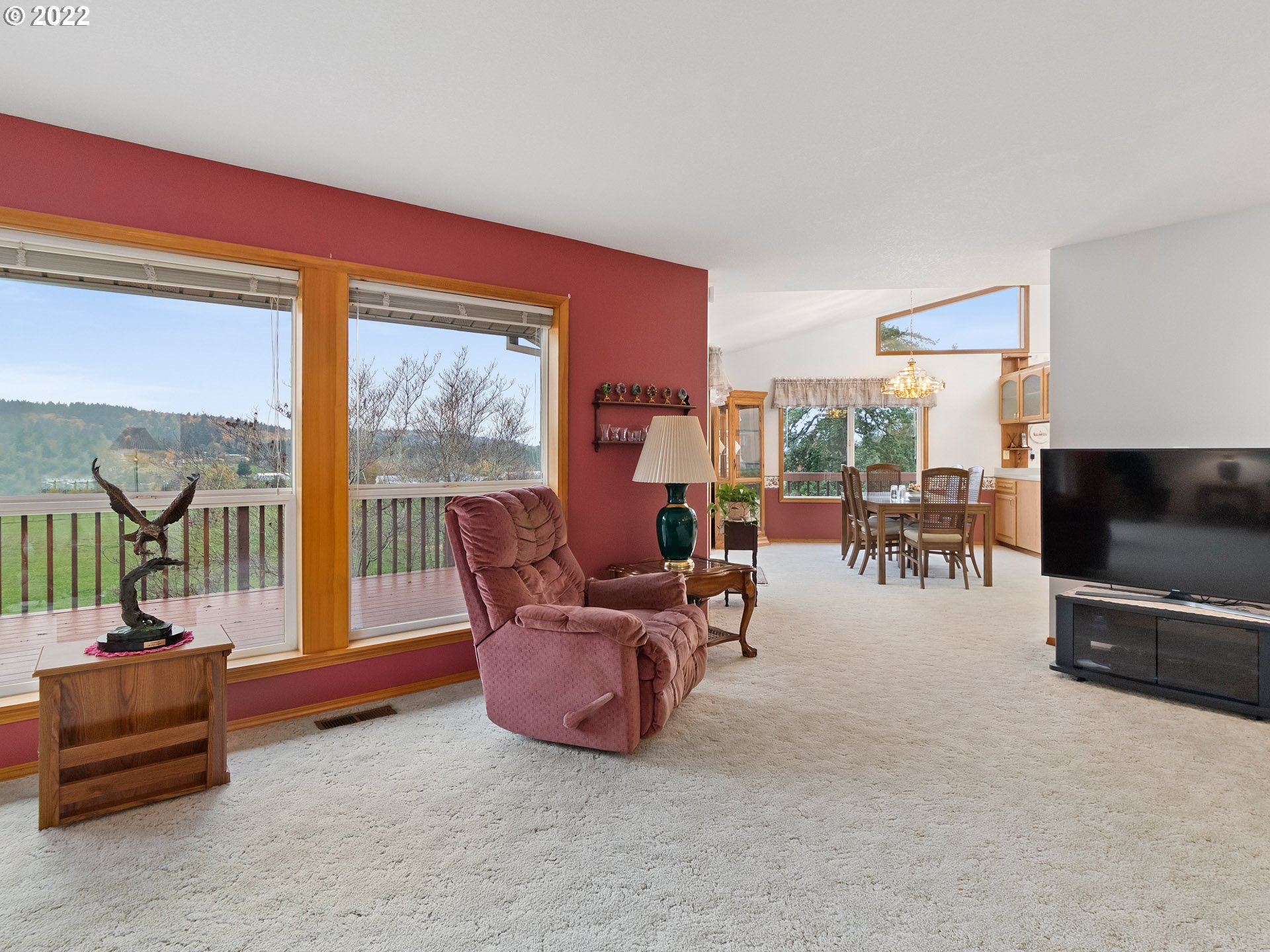 18708 Southeast Tillstrom Road Damascus, OR 97089 - Photo 7 of 35