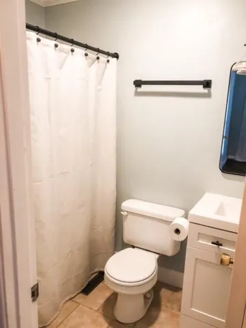 $2,300 | 702 Albert Road, Signal Mountain, TN 37377