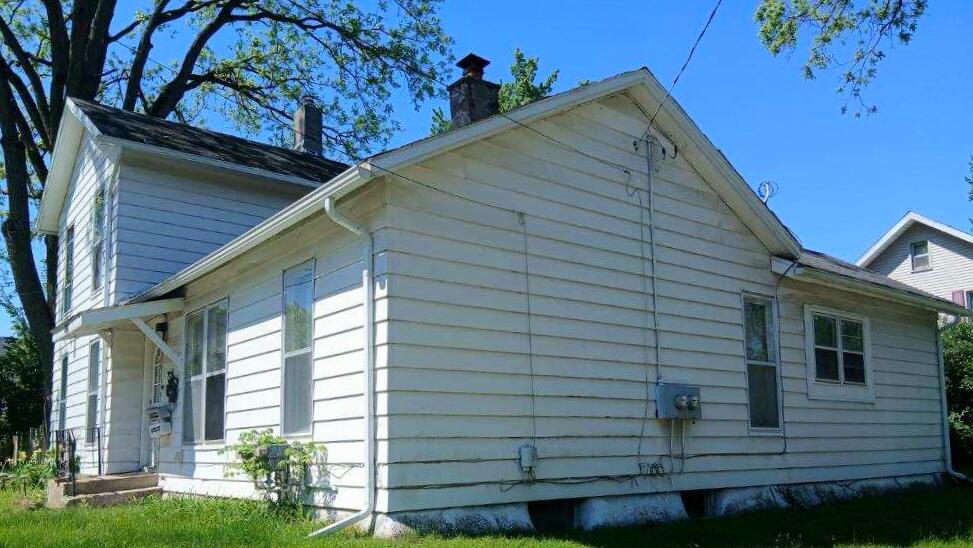 844 Backus Street Jackson, MI 49202 - Photo 2 of 13 image000000(44)