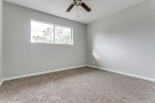 $204,000 | 209 Ivy Lane, Universal City, TX 78148