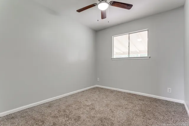 $204,000 | 209 Ivy Lane, Universal City, TX 78148