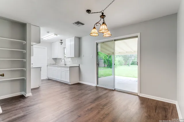 $204,000 | 209 Ivy Lane, Universal City, TX 78148