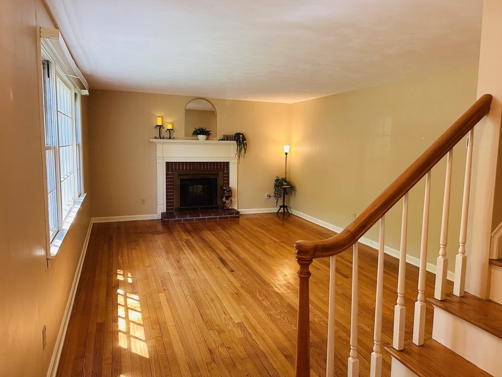 1193 Amostown Road West Springfield, MA 01089 - Photo 13 of 35 Gallery Image 13
