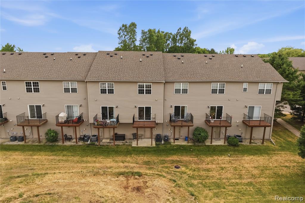 2138 Knotty Pine Trail Howell, MI 48855 - Photo 35 of 39