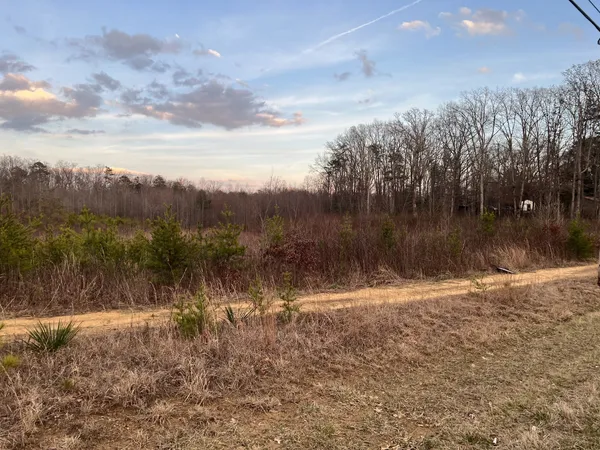 $129,900 | 1040 Main Street, Altamont, TN 37301