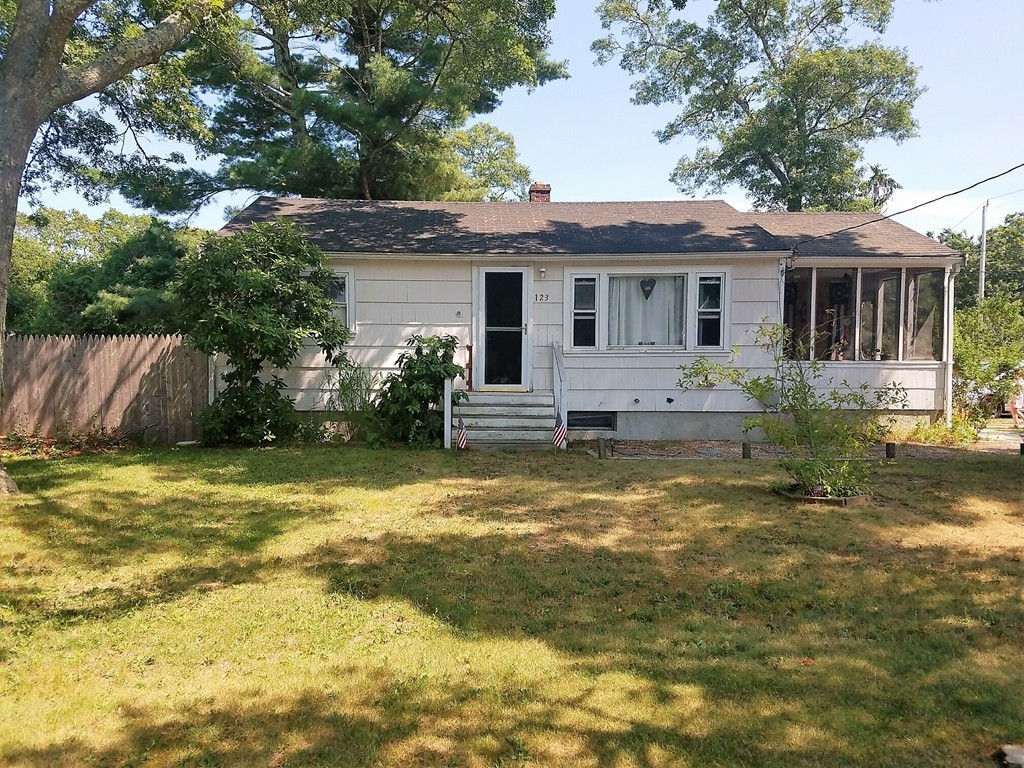 123 Cohasset Road Wareham, MA 02532 - Photo 3 of 19