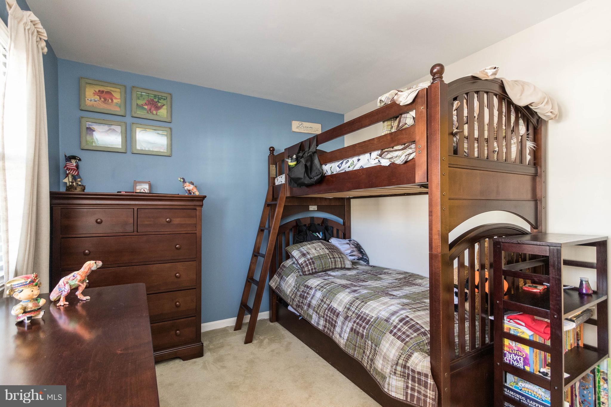 10104 Marshall Pond Road Burke, VA 22015 - Photo 21 of 30 Nice size