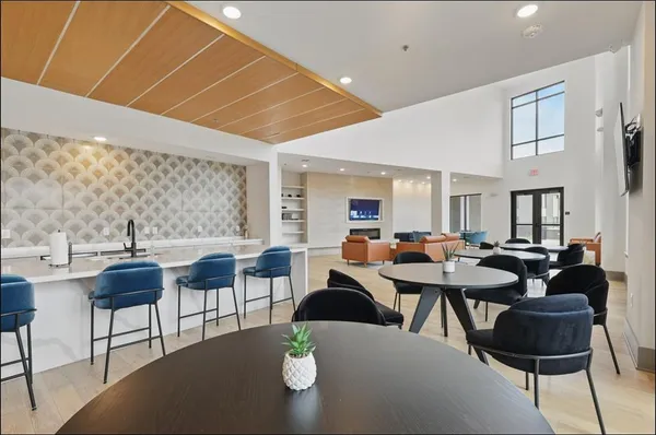 $2,450 | 2700 Old Denton Road, Unit 1044, Carrollton, TX 75007