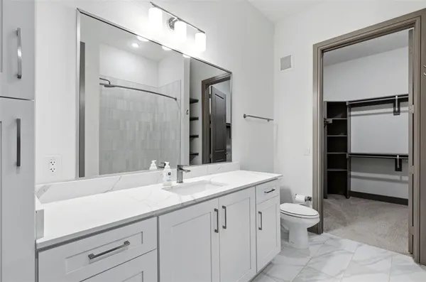 $2,450 | 2700 Old Denton Road, Unit 1044, Carrollton, TX 75007