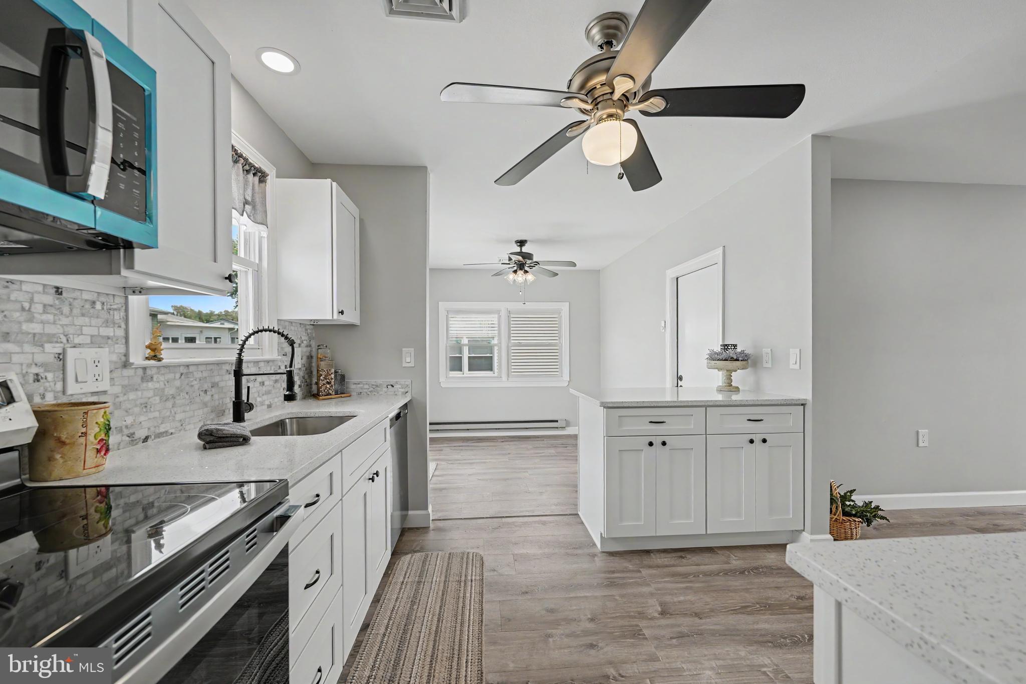 20 Hummingbird Lane Whiting, NJ 08759 - Photo 9 of 27