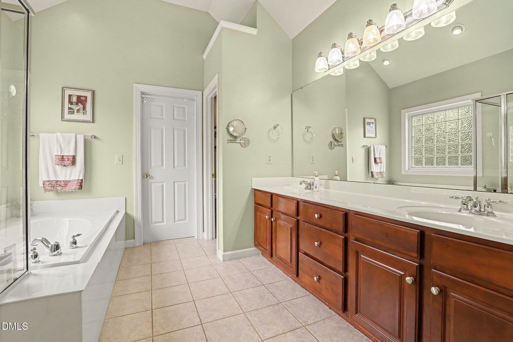 5997 Jones Farm Road Wake Forest, NC 27587 - Photo 11 of 19 022_file_9798