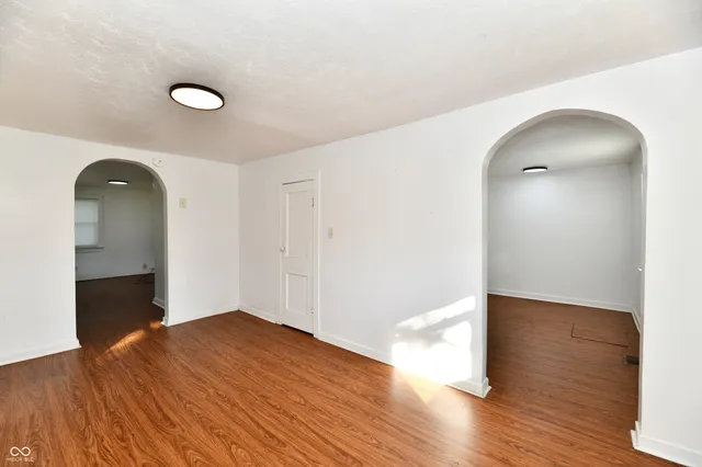 $125,000 | 222 South B Street, Elwood, IN 46036