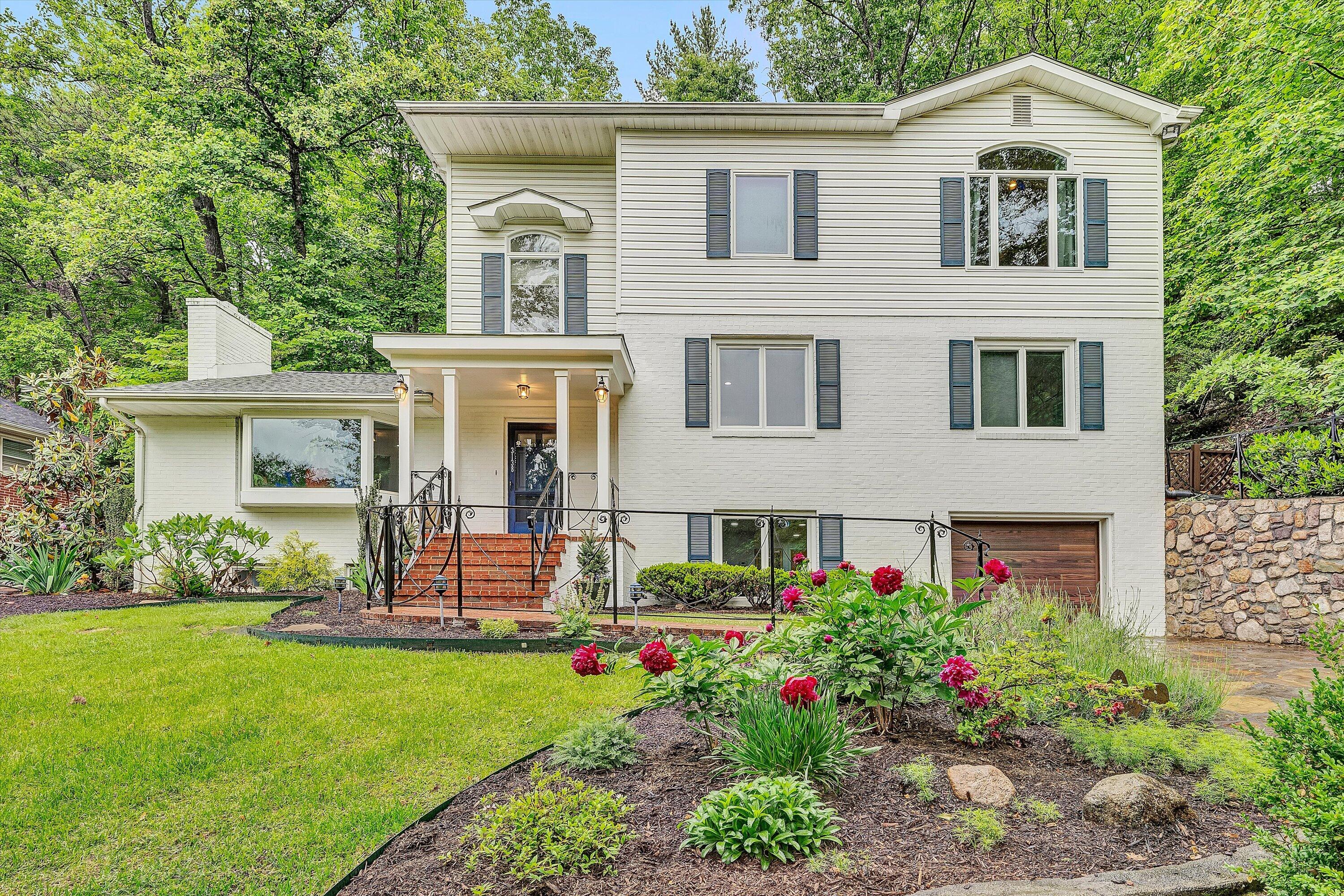3138 Stoneridge Road Southwest Roanoke, VA 24014 - Photo 4 of 52 04-SGP-07681