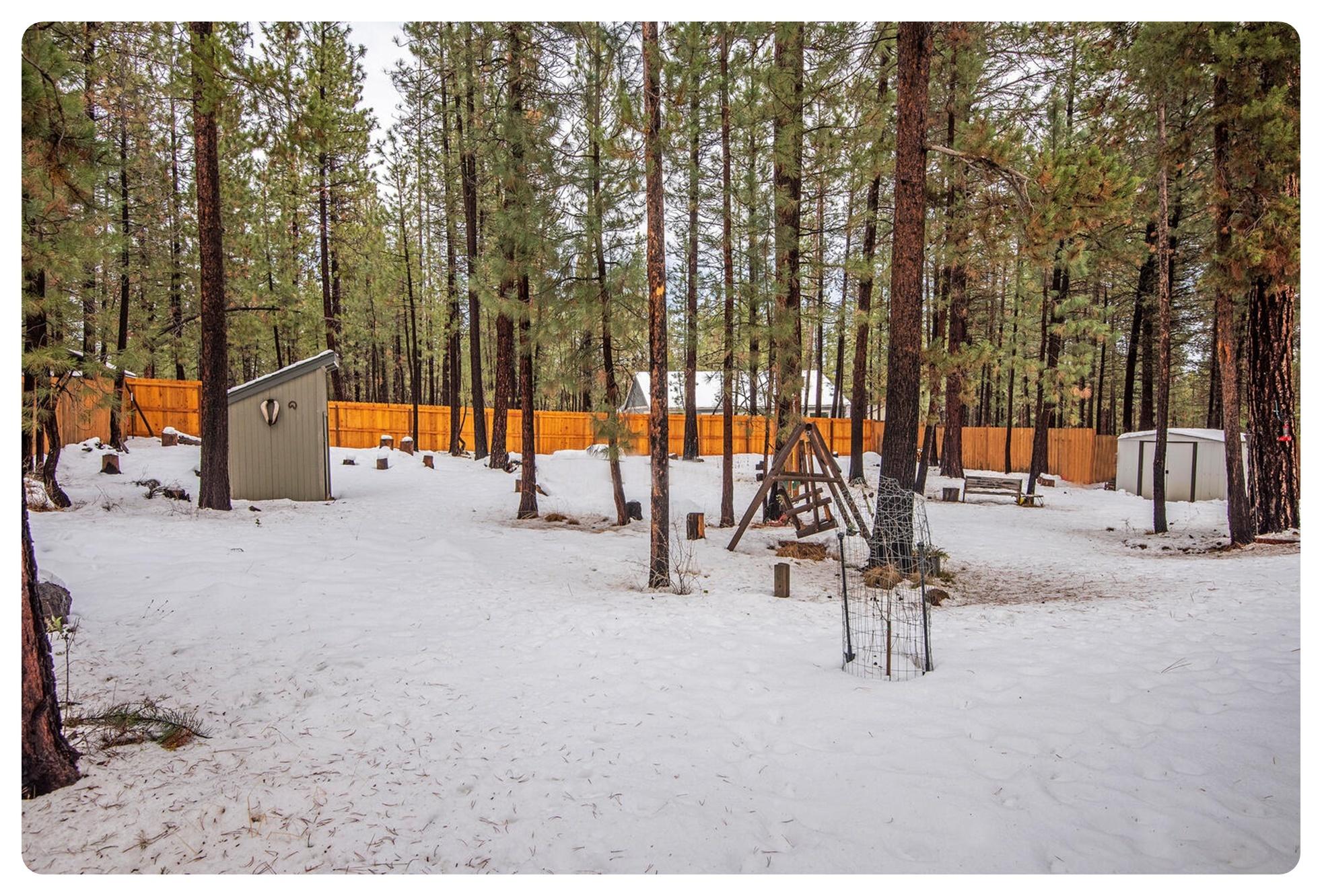 16840 Jacinto Road Bend, OR 97707 - Photo 25 of 36 16840 Jacinto Rd Sunriver OR-large-025-0