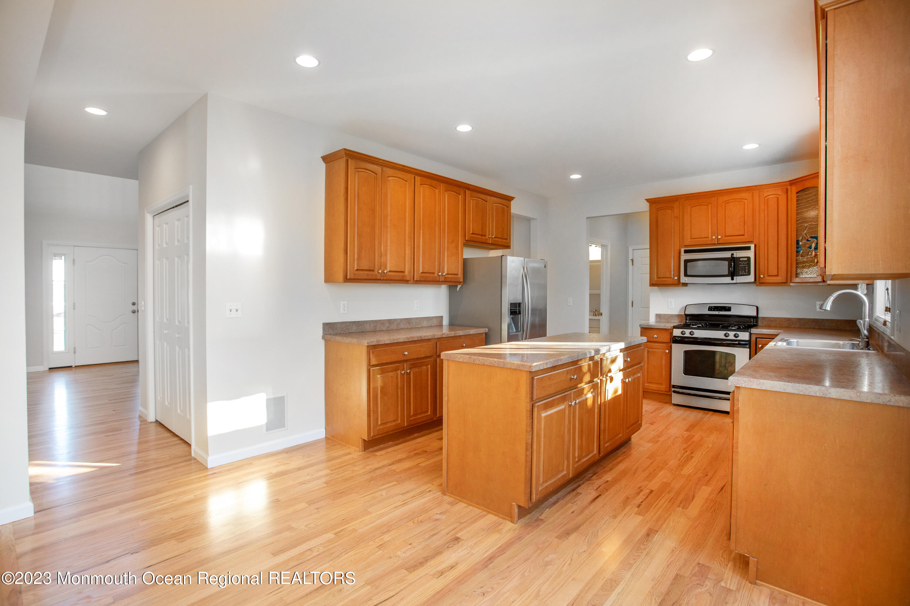 901 Wall Road Spring Lake Heights, NJ 07762 - Photo 18 of 33 Kitchen