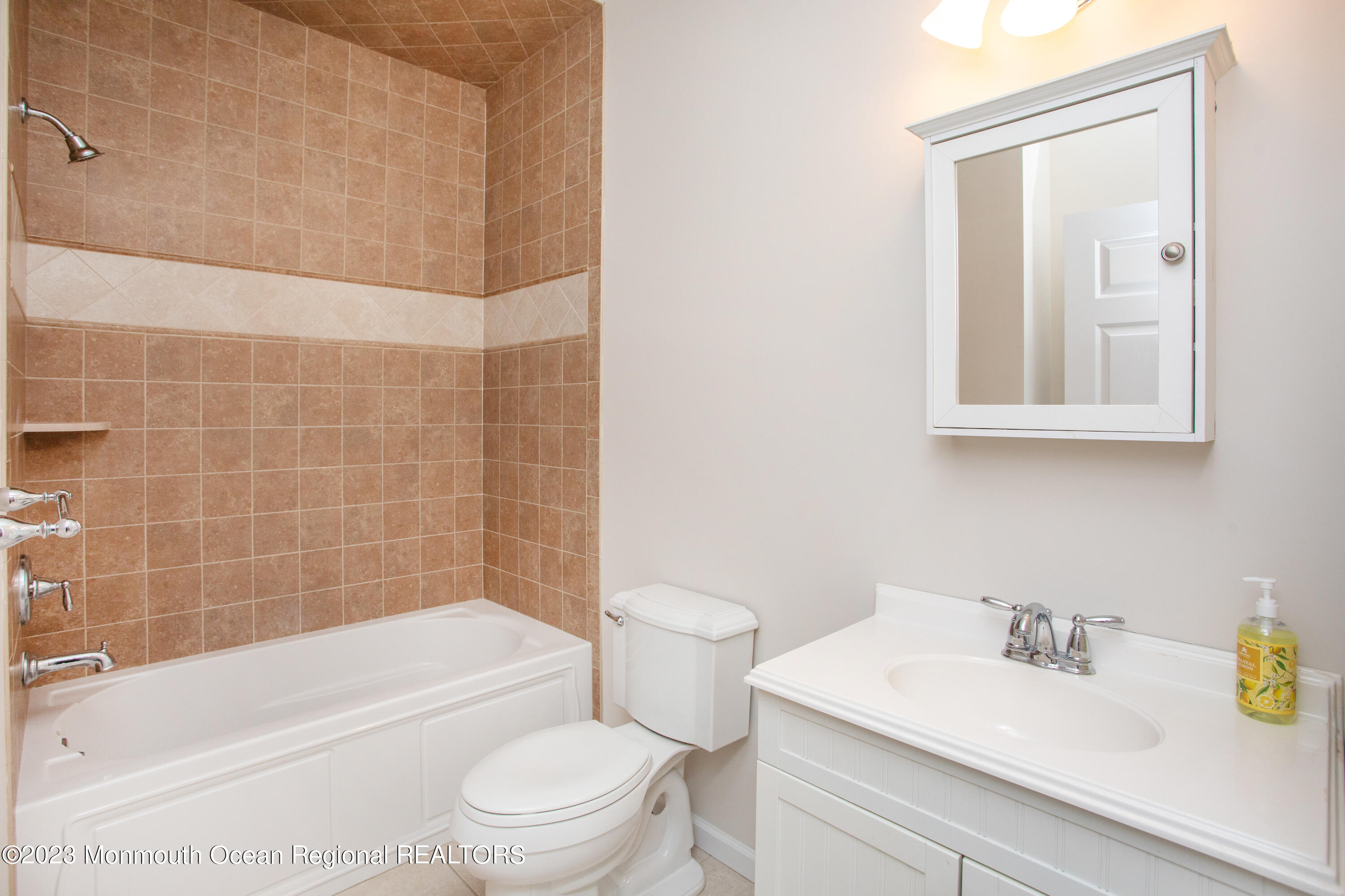 901 Wall Road Spring Lake Heights, NJ 07762 - Photo 21 of 33 1st Floor Bath