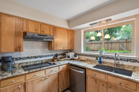 $469,000 | 302 South Lake Creek Drive, Round Rock, TX 78681
