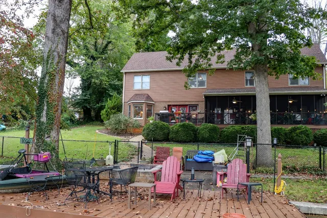 $900,000 | 1090 Timberlake Drive, Lynchburg, VA 24502