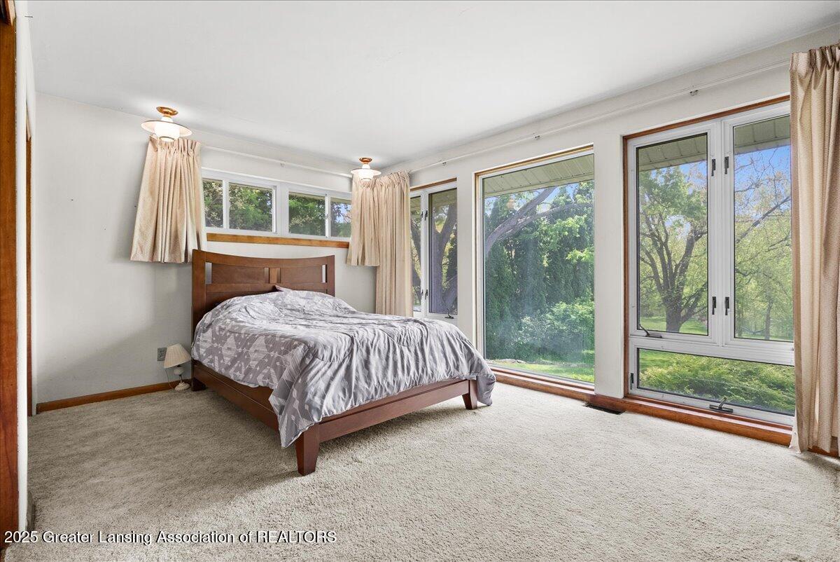 3341 Tecumseh River Road Lansing, MI 48906 - Photo 16 of 34 31-Media Jett - 30