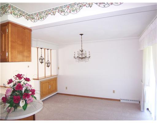 808 Burtner Road Natrona Heights, PA 15065 - Photo 3 of 14 Dining Room.