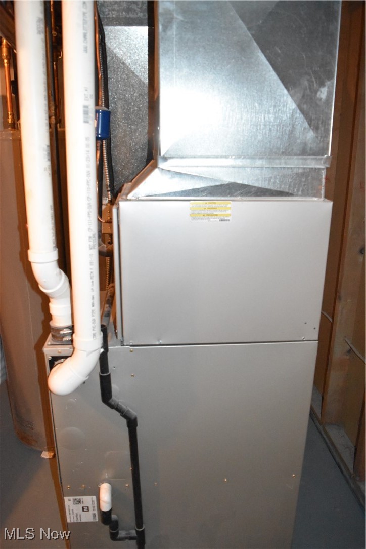 608 Gibbs Road Akron, OH 44312 - Photo 26 of 40 Utilities with heating unit