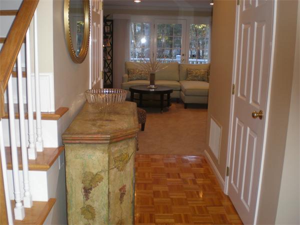 8 Fox Run, Unit 53 Middleton, MA 01949 - Photo 2 of 27 Gallery Image 2
