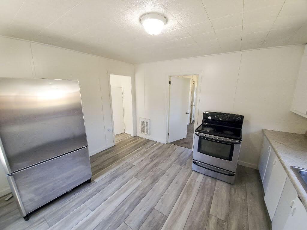 80-82 Ash Street Rio Dell, CA 95562 - Photo 7 of 35