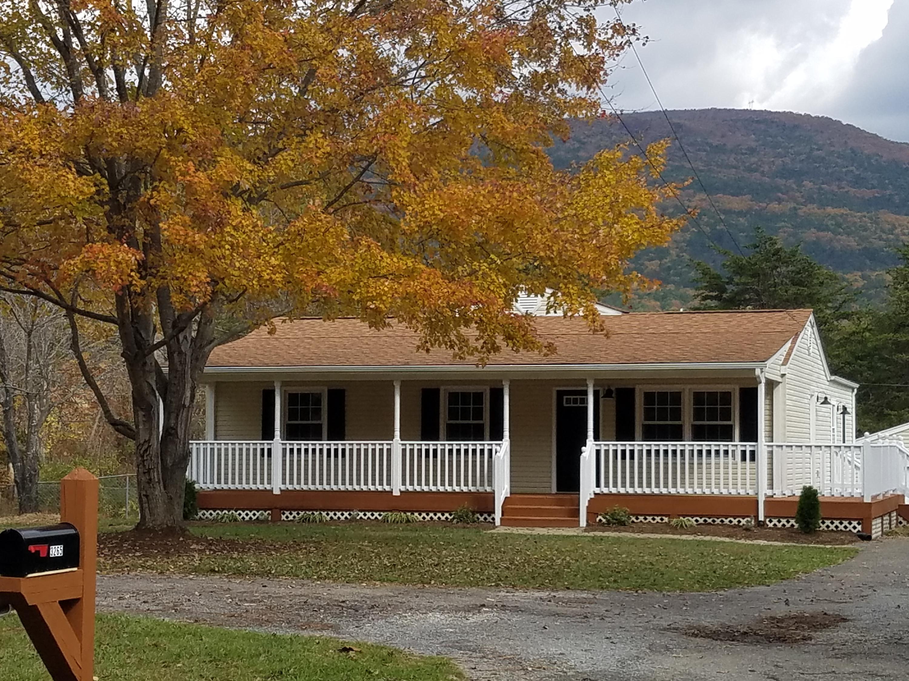3265 Bradshaw Road Salem, VA 24153 - Photo 2 of 43 20171103_123231