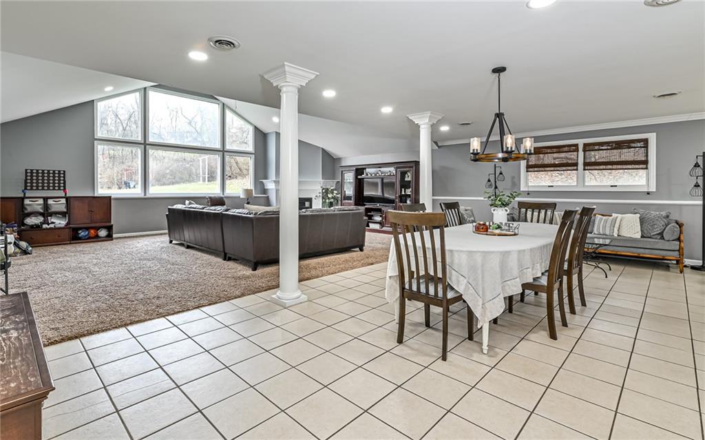 5236 Middle Road Gibsonia, PA 15044 - Photo 4 of 31 Gallery Image 4