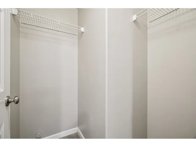 $359,000 | 7207 Northeast 43rd Way, Vancouver, WA 98662