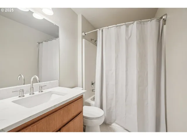 $359,000 | 7207 Northeast 43rd Way, Vancouver, WA 98662