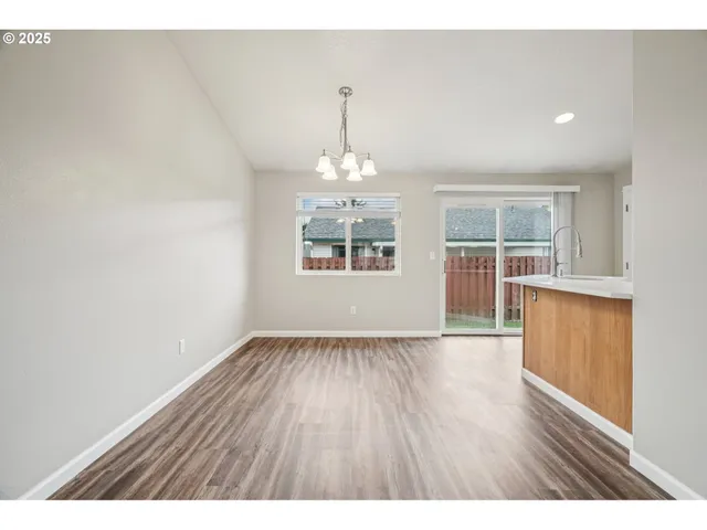 $359,000 | 7207 Northeast 43rd Way, Vancouver, WA 98662