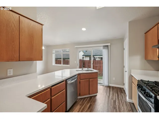 $359,000 | 7207 Northeast 43rd Way, Vancouver, WA 98662